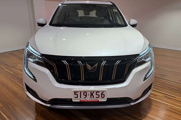 2024 Mahindra XUV700 AX7
