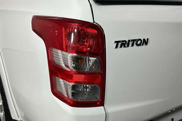 2016 Mitsubishi TRITON GLX PLUS (4x4) MQ MY16 UPGRADE 4X4