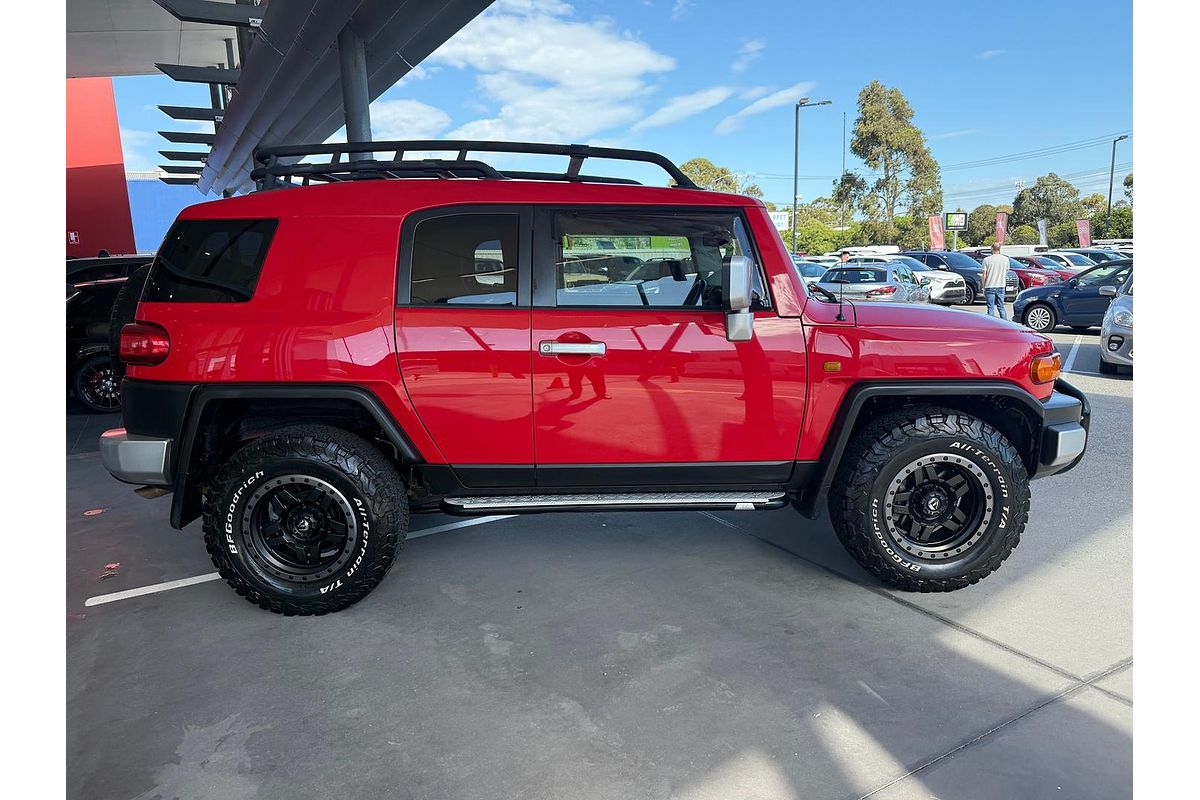 2014 Toyota FJ Cruiser GSJ15R