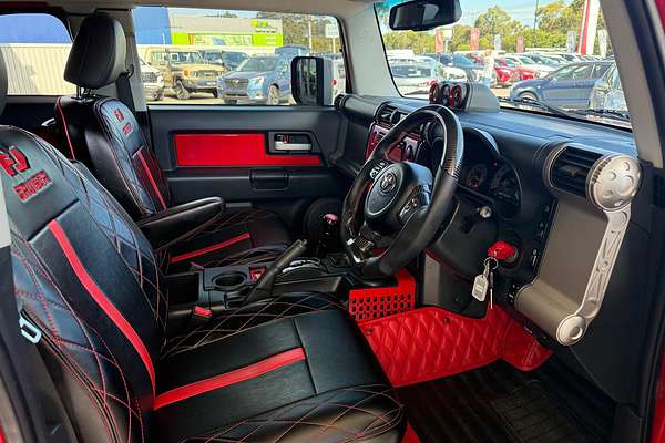 2014 Toyota FJ Cruiser GSJ15R