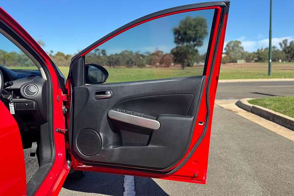 2011 Mazda 2 Neo DE Series 2
