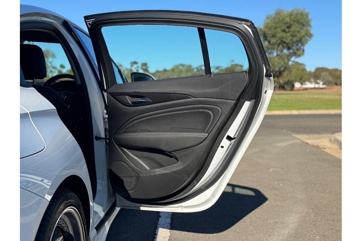 2018 Holden Commodore RS ZB