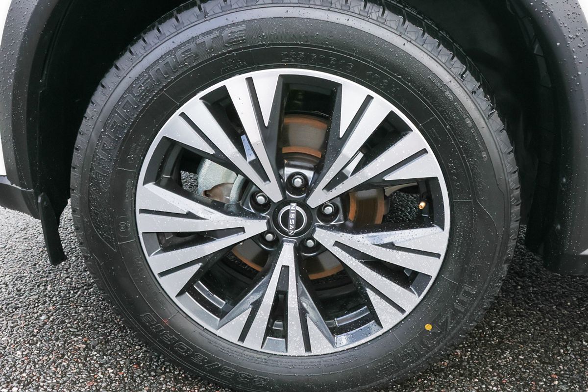 2023 Nissan X-TRAIL ST-L T33