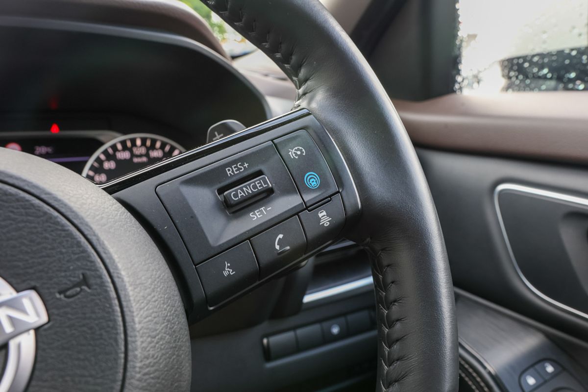 2023 Nissan X-TRAIL ST-L T33