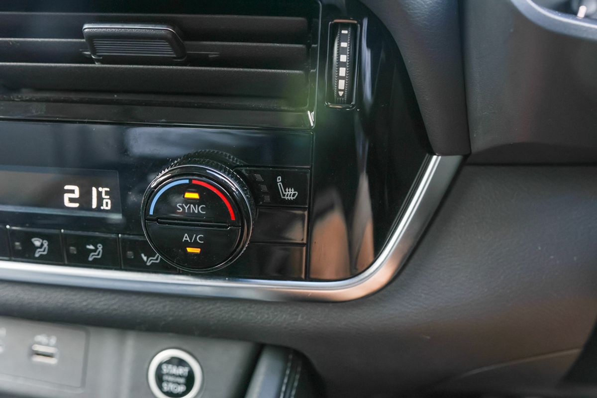 2023 Nissan X-TRAIL ST-L T33
