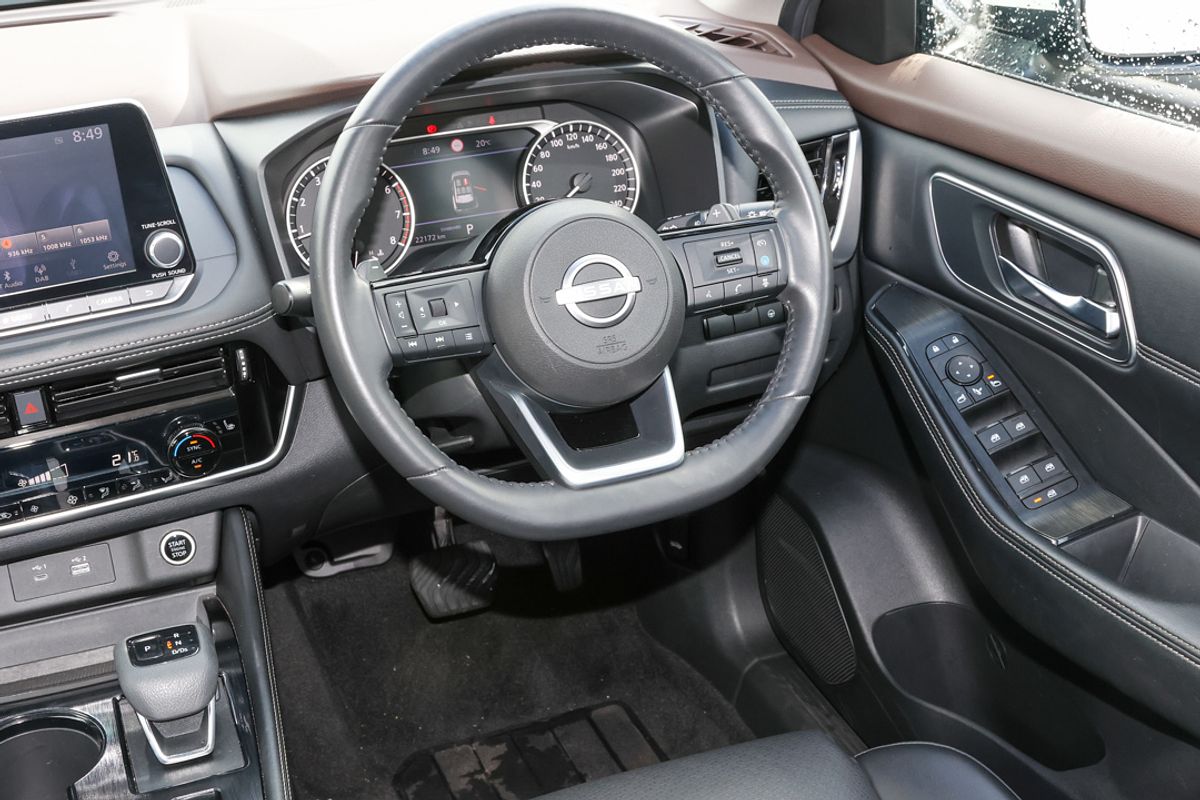 2023 Nissan X-TRAIL ST-L T33