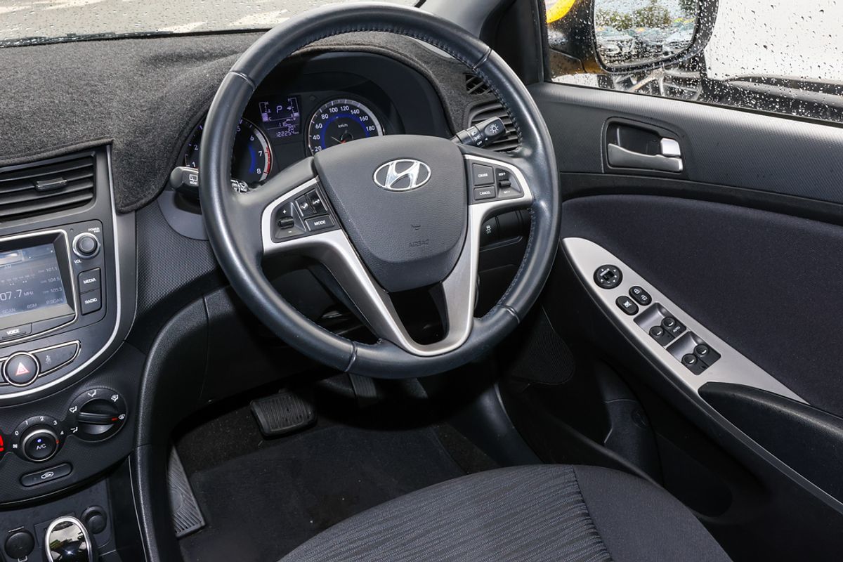2018 Hyundai Accent Sport RB6