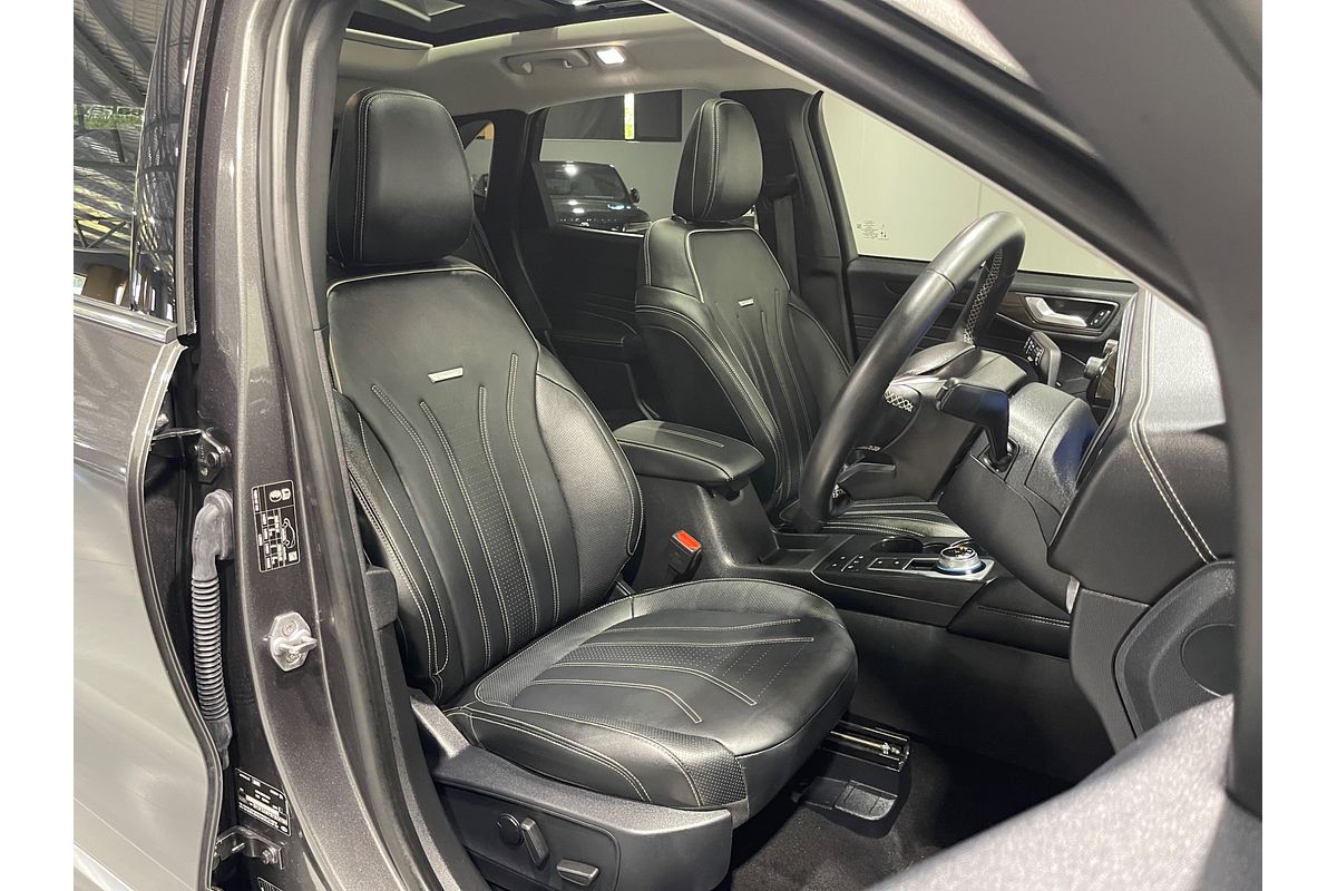 2021 Ford Escape Vignale ZH