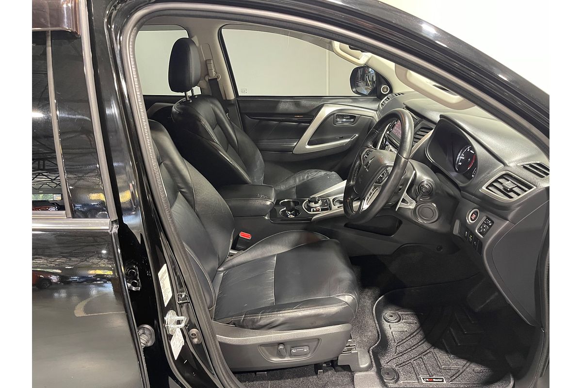 2016 Mitsubishi Pajero Sport Exceed QE