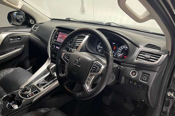 2016 Mitsubishi Pajero Sport Exceed QE
