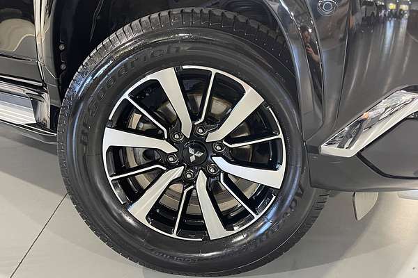 2016 Mitsubishi Pajero Sport Exceed QE