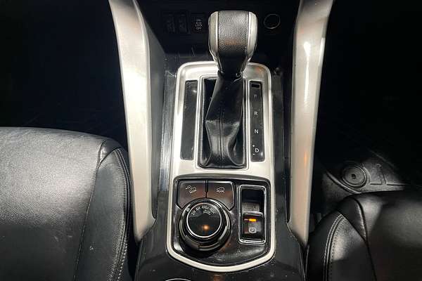 2016 Mitsubishi Pajero Sport Exceed QE