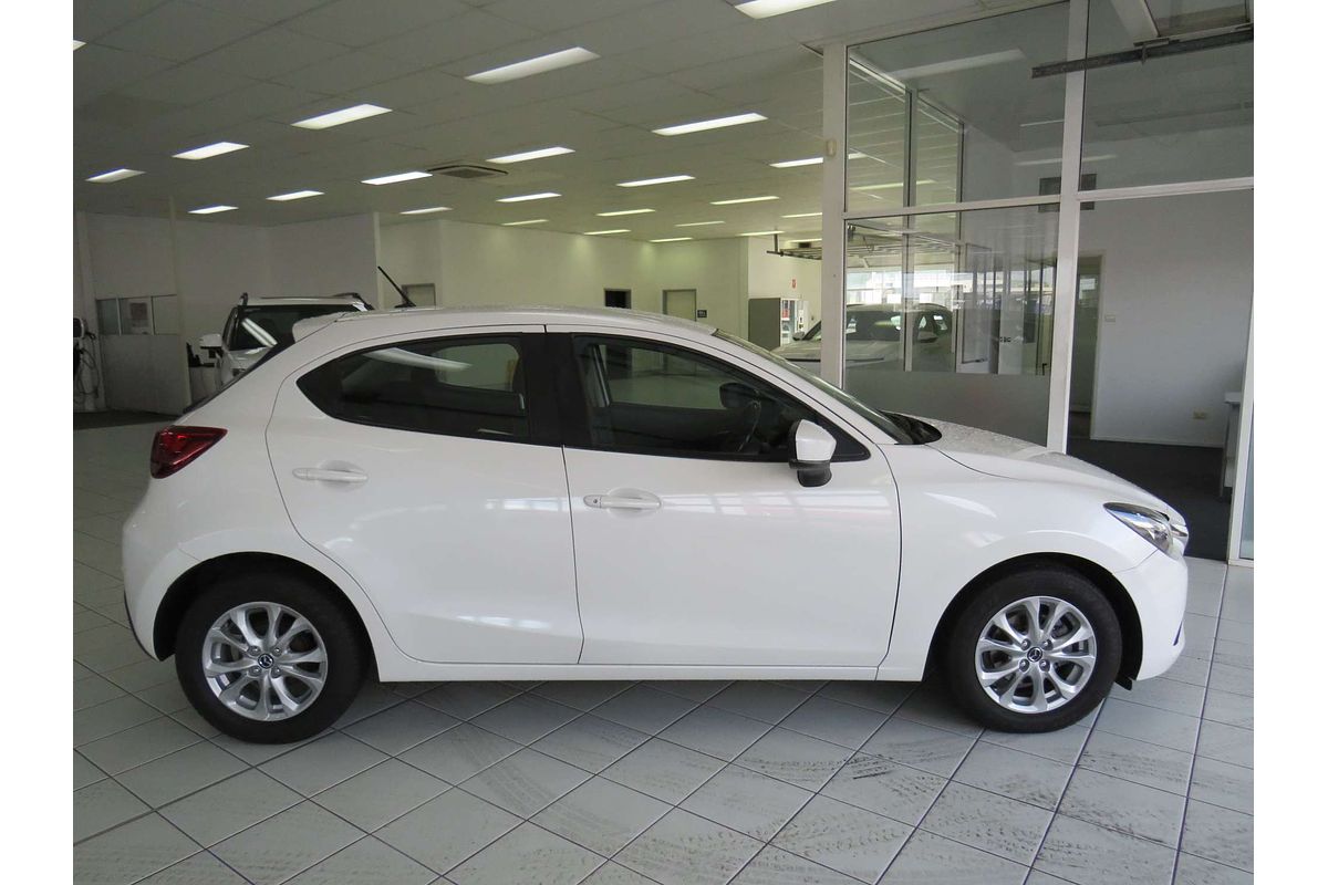 2017 Mazda 2 Neo DJ Series