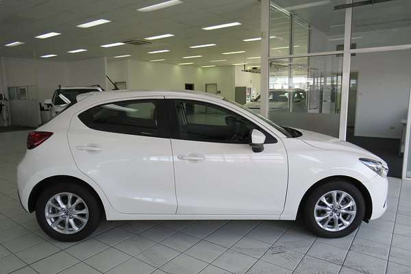 2017 Mazda 2 Neo DJ Series