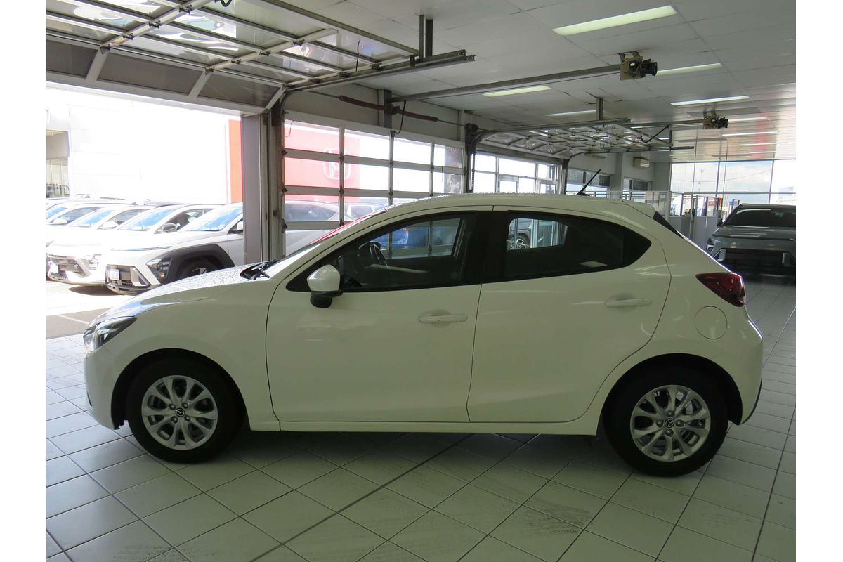 2017 Mazda 2 Neo DJ Series