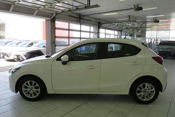 2017 Mazda 2 Neo DJ Series