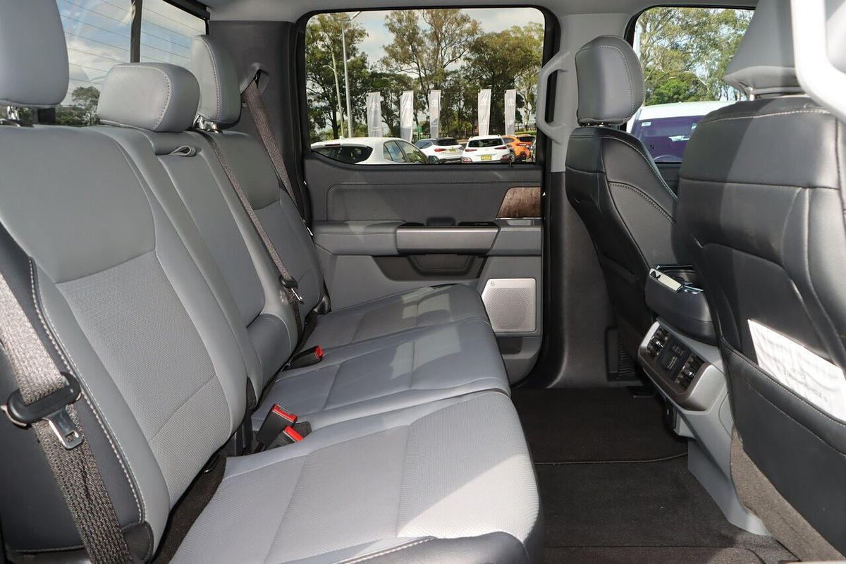 2023 Ford F-150 Lariat 4X4 LWB