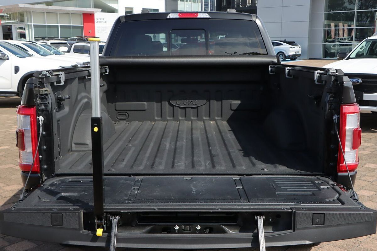 2023 Ford F-150 Lariat 4X4 LWB