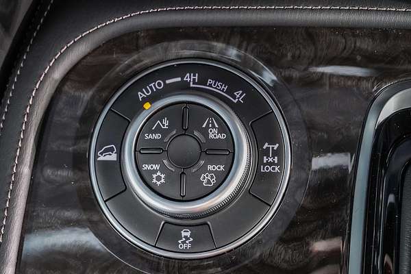 2025 Nissan Patrol Ti-L Y62