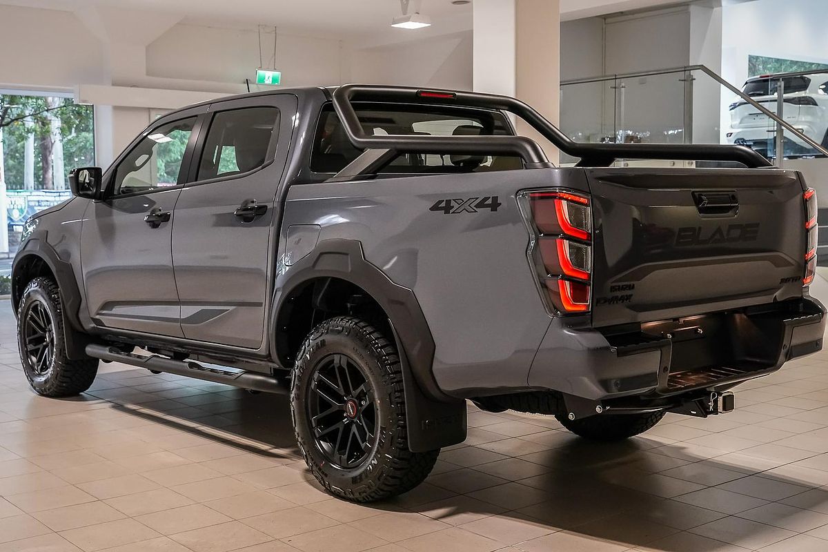 2025 Isuzu D-MAX BLADE 4X4