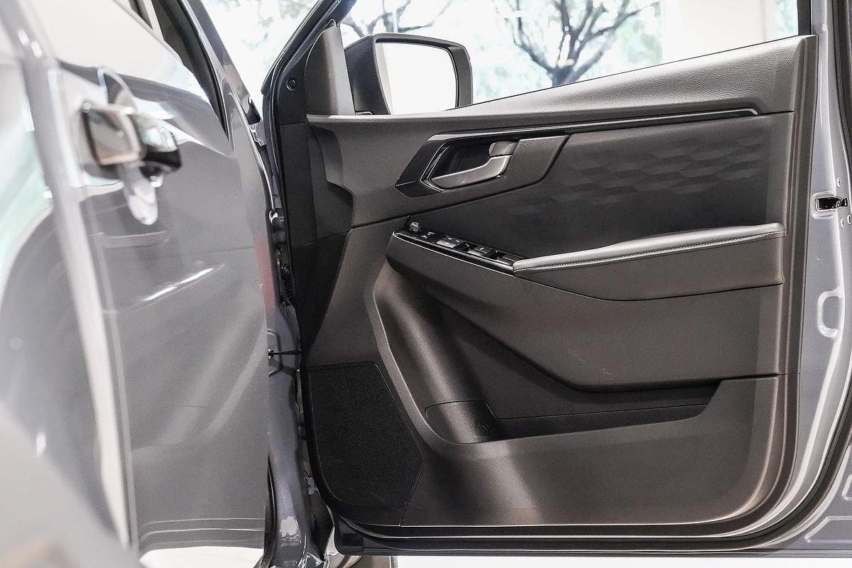 2025 Isuzu D-MAX BLADE 4X4