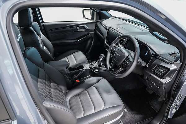 2025 Isuzu D-MAX BLADE 4X4