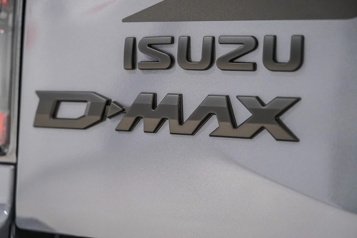 2025 Isuzu D-MAX BLADE 4X4