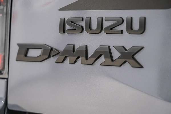 2025 Isuzu D-MAX BLADE 4X4
