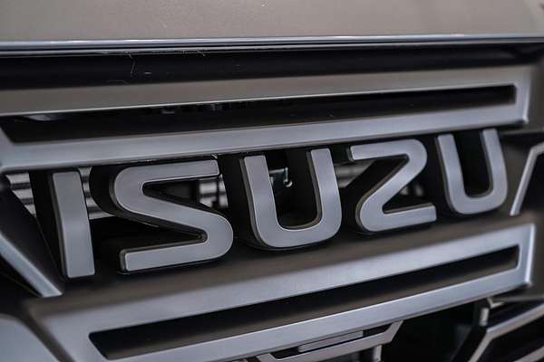 2025 Isuzu D-MAX BLADE 4X4