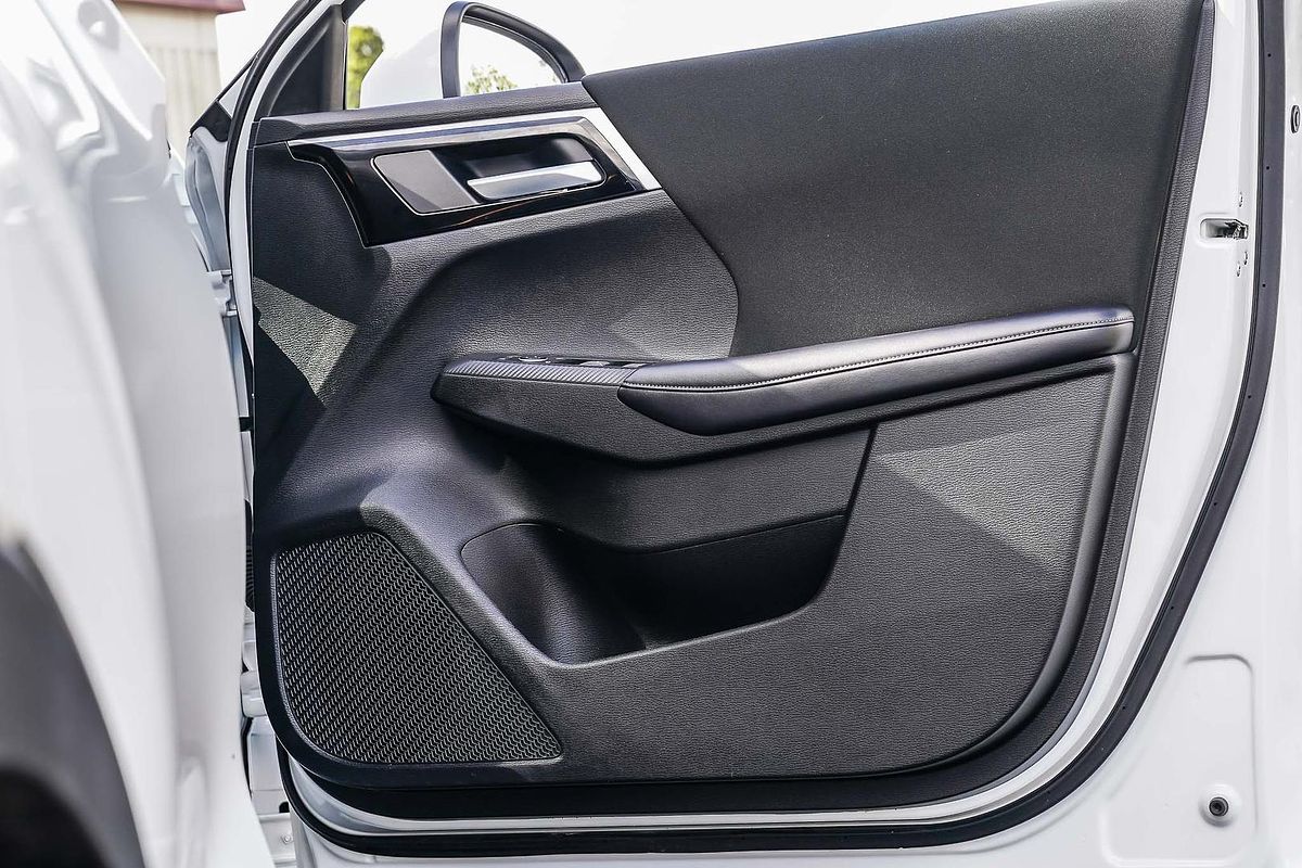 2024 Mitsubishi Outlander ES ZM