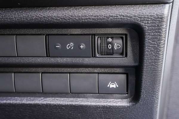 2024 Mitsubishi Outlander ES ZM