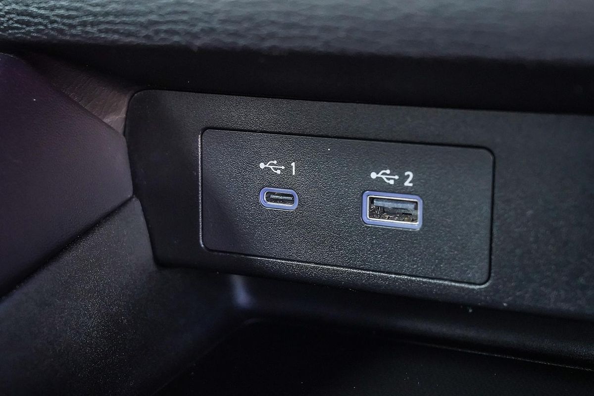 2024 Mitsubishi Outlander ES ZM