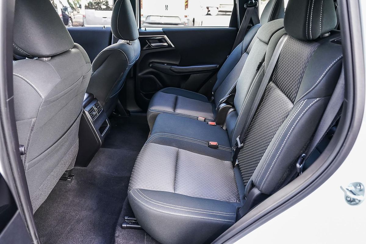 2024 Mitsubishi Outlander ES ZM