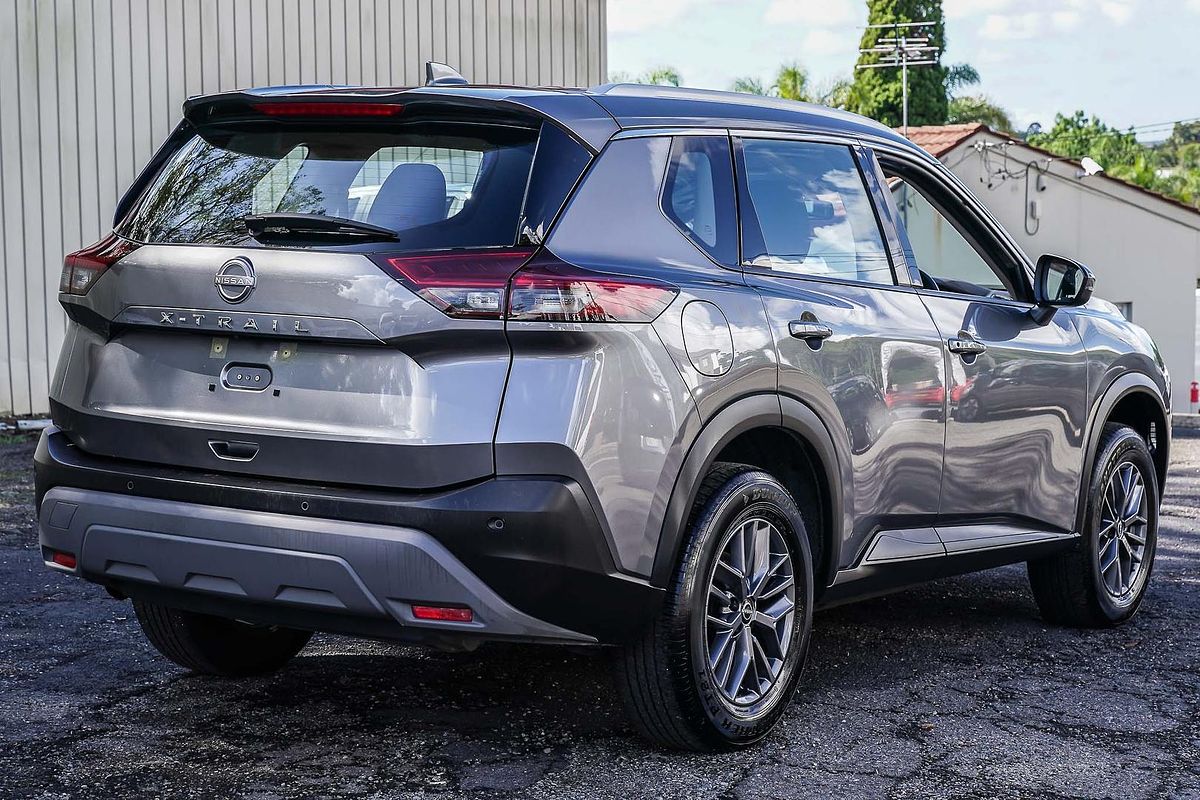 2024 Nissan X-TRAIL ST T33