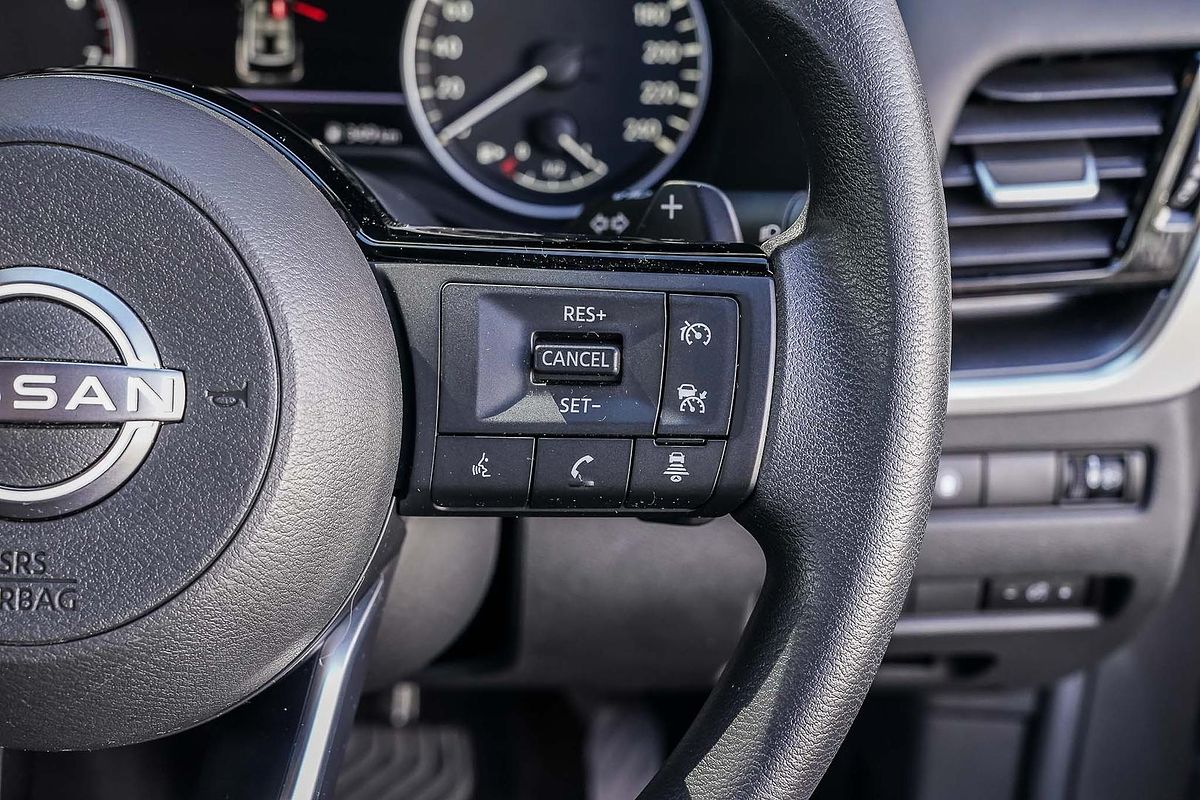 2024 Nissan X-TRAIL ST T33