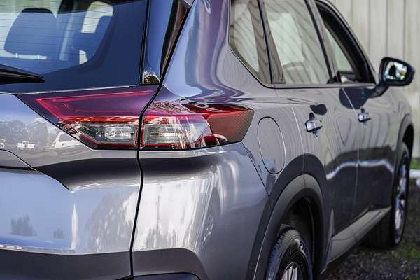 2024 Nissan X-TRAIL ST T33