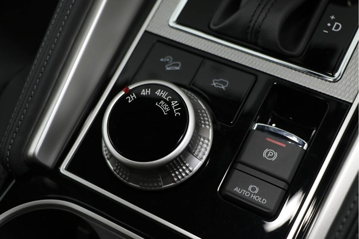 2024 Mitsubishi Pajero Sport Exceed QG