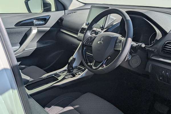 2024 Mitsubishi Eclipse Cross PHEV ES YB