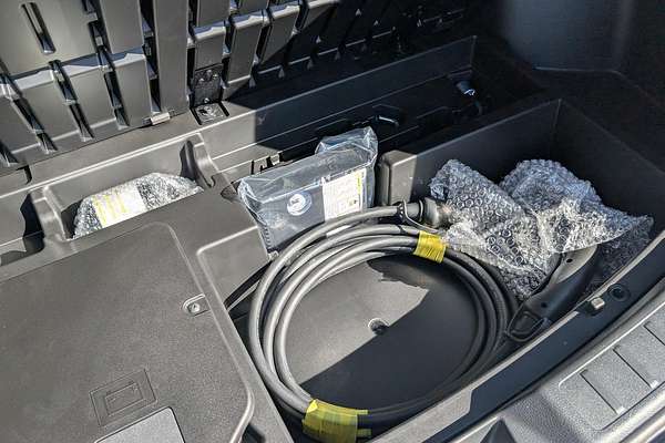 2024 Mitsubishi Eclipse Cross PHEV ES YB