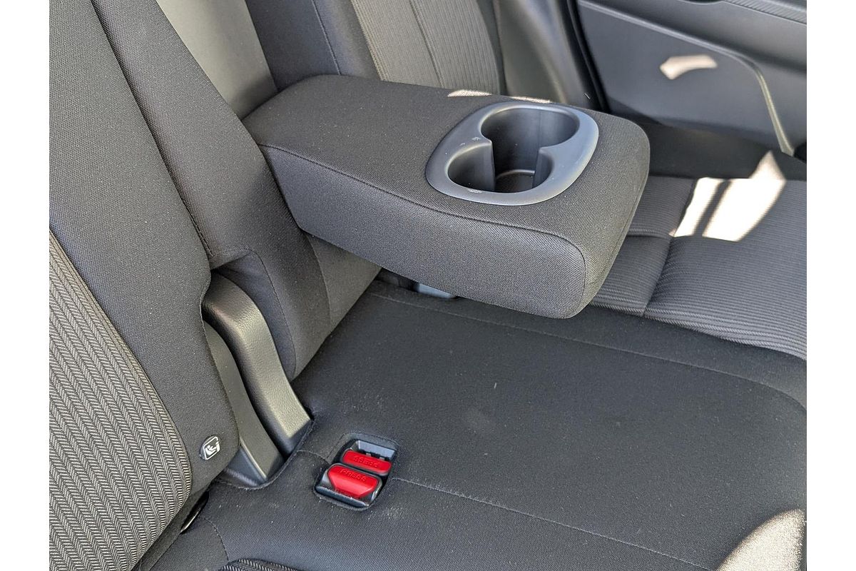 2024 Mitsubishi Eclipse Cross PHEV ES YB