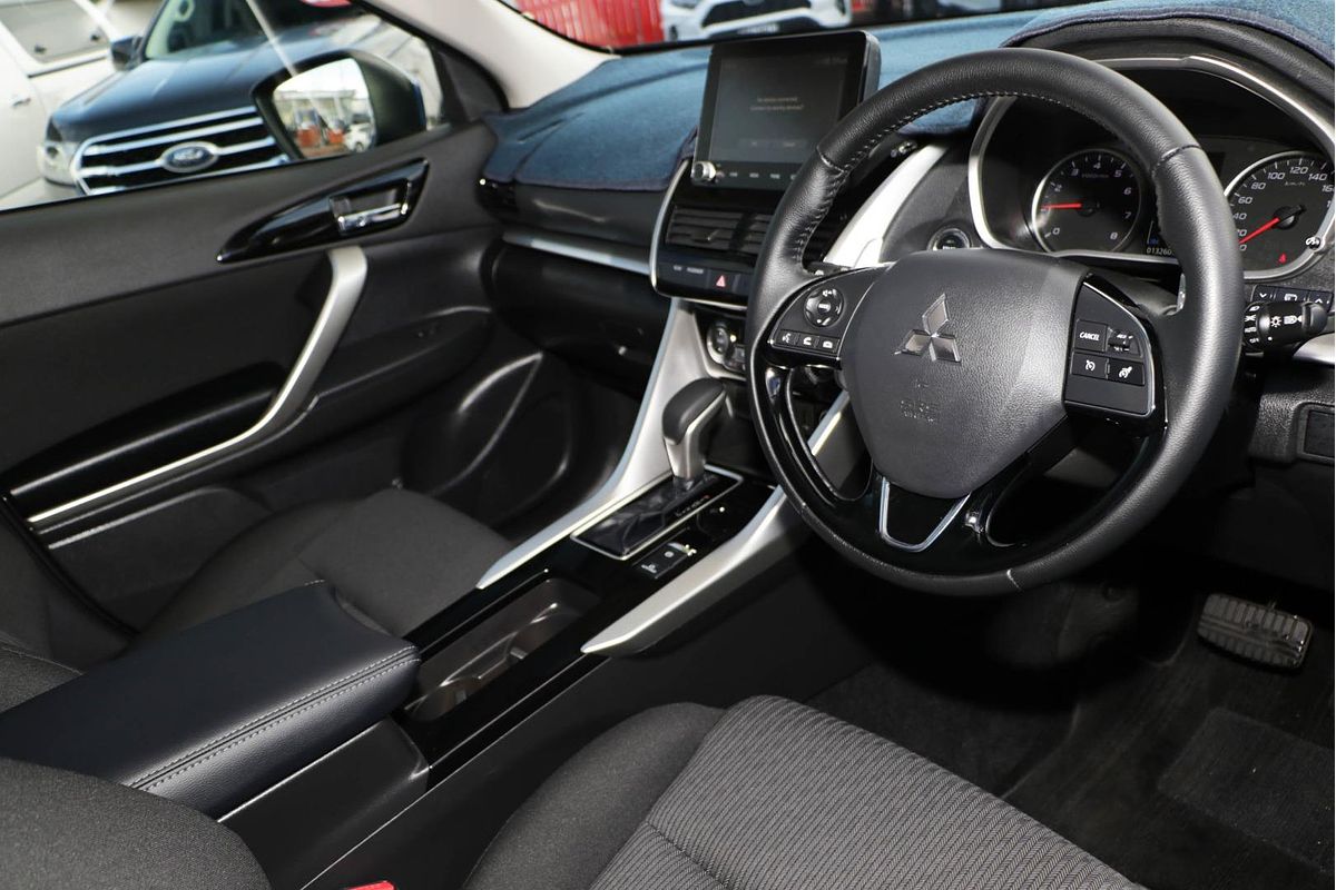 2023 Mitsubishi Eclipse Cross LS YB