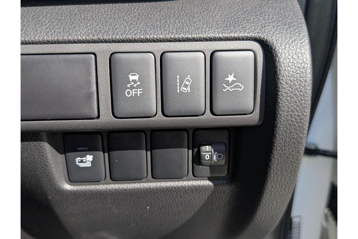 2024 Mitsubishi Eclipse Cross PHEV ES YB