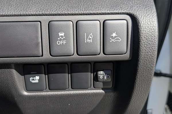 2024 Mitsubishi Eclipse Cross PHEV ES YB