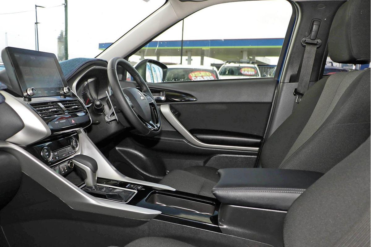 2023 Mitsubishi Eclipse Cross LS YB