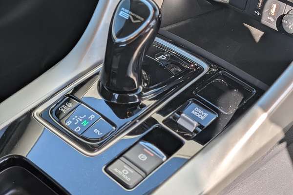 2024 Mitsubishi Eclipse Cross PHEV ES YB