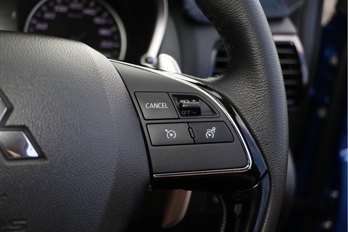 2023 Mitsubishi Eclipse Cross LS YB