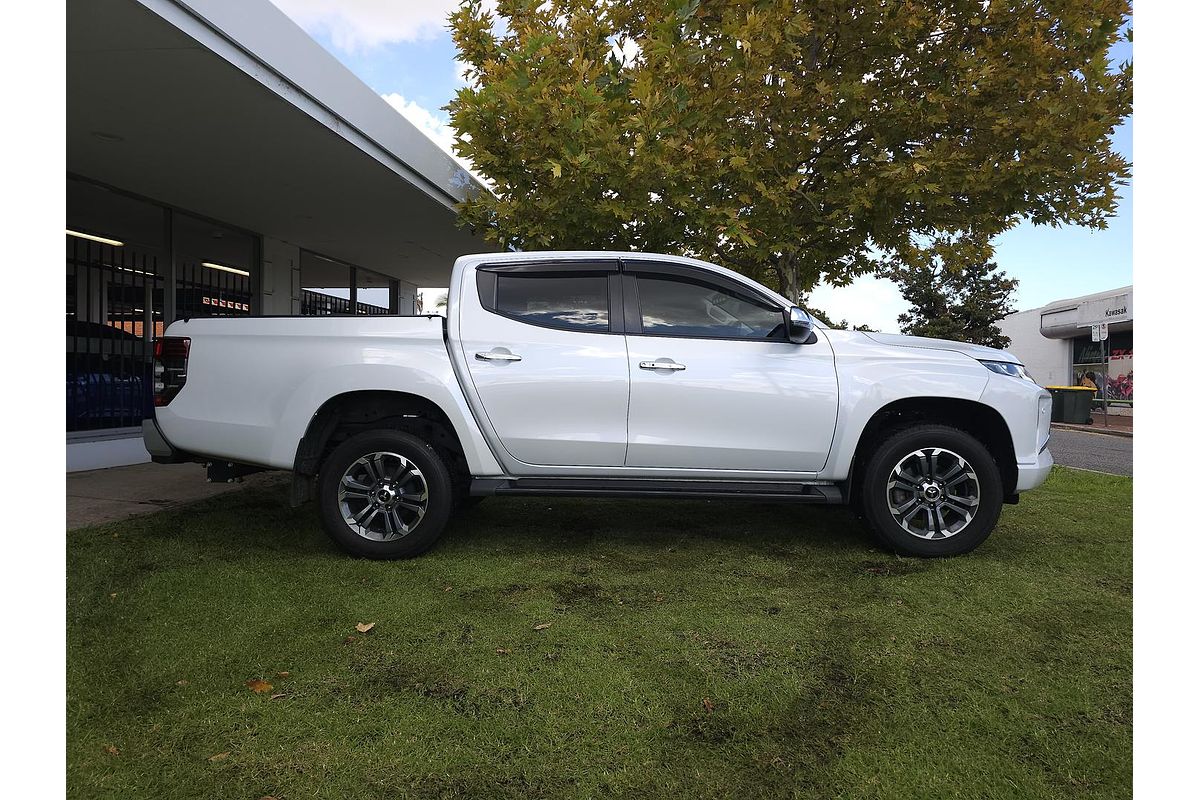2023 Mitsubishi Triton GLS MR 4X4