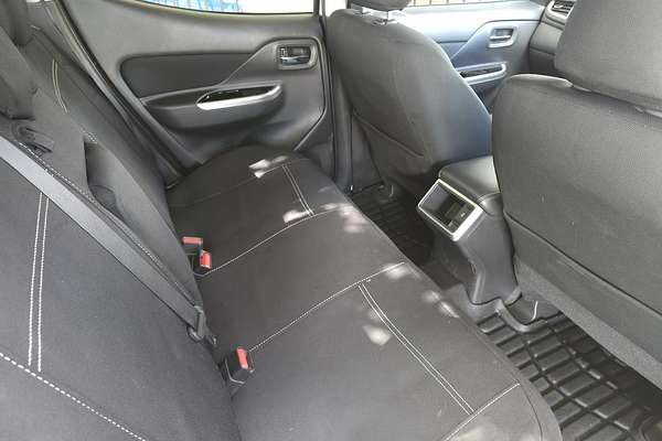2023 Mitsubishi Triton GLS MR 4X4