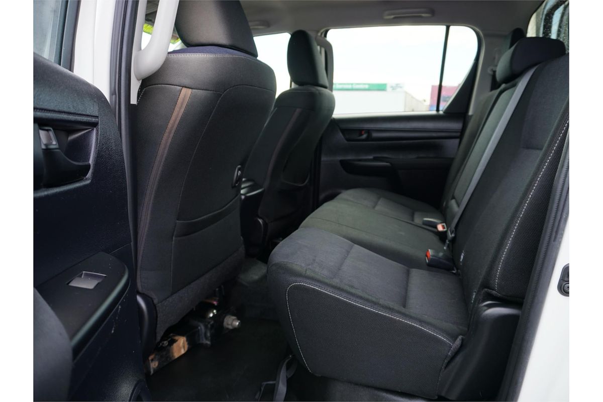 2019 Toyota Hilux SR GUN126R 4X4