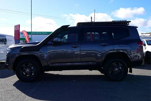 2024 Toyota Landcruiser GX FJA300R